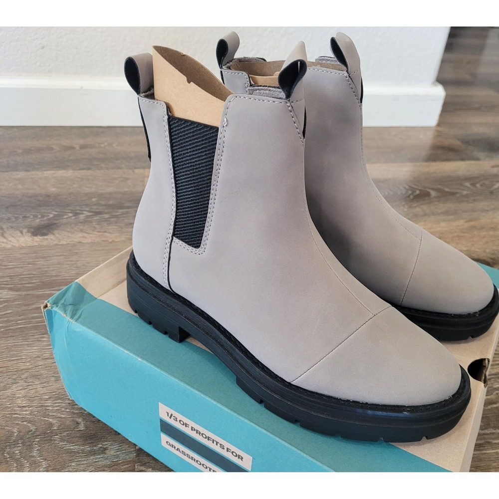 TOMS Women's‎ Skylar Chelsea Boot Cement Synthetic Nubuck Size 6.5 New